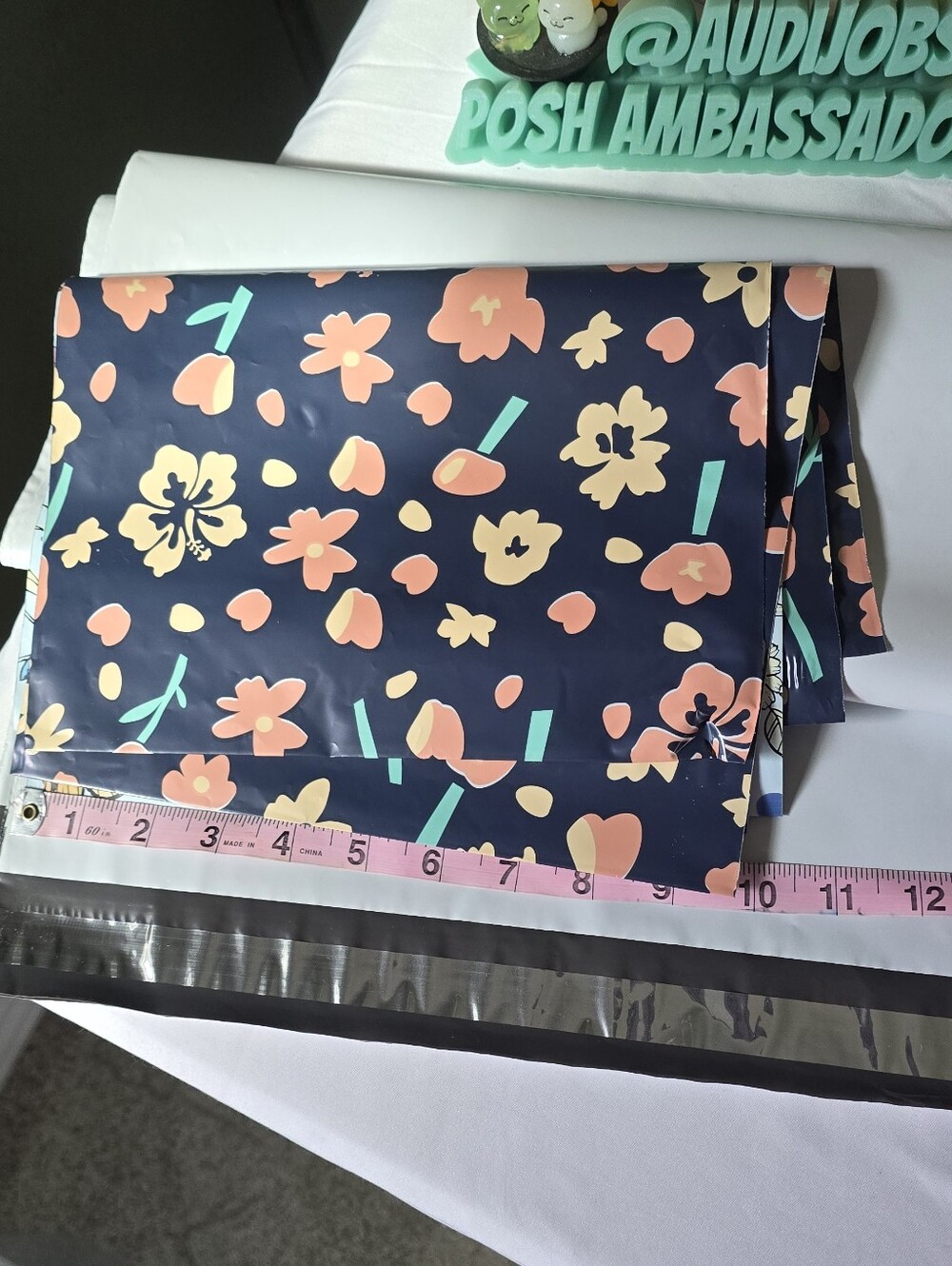 Shipping Supplies Purchase You Get Polymailers And Stickers - Picture 4 of 7